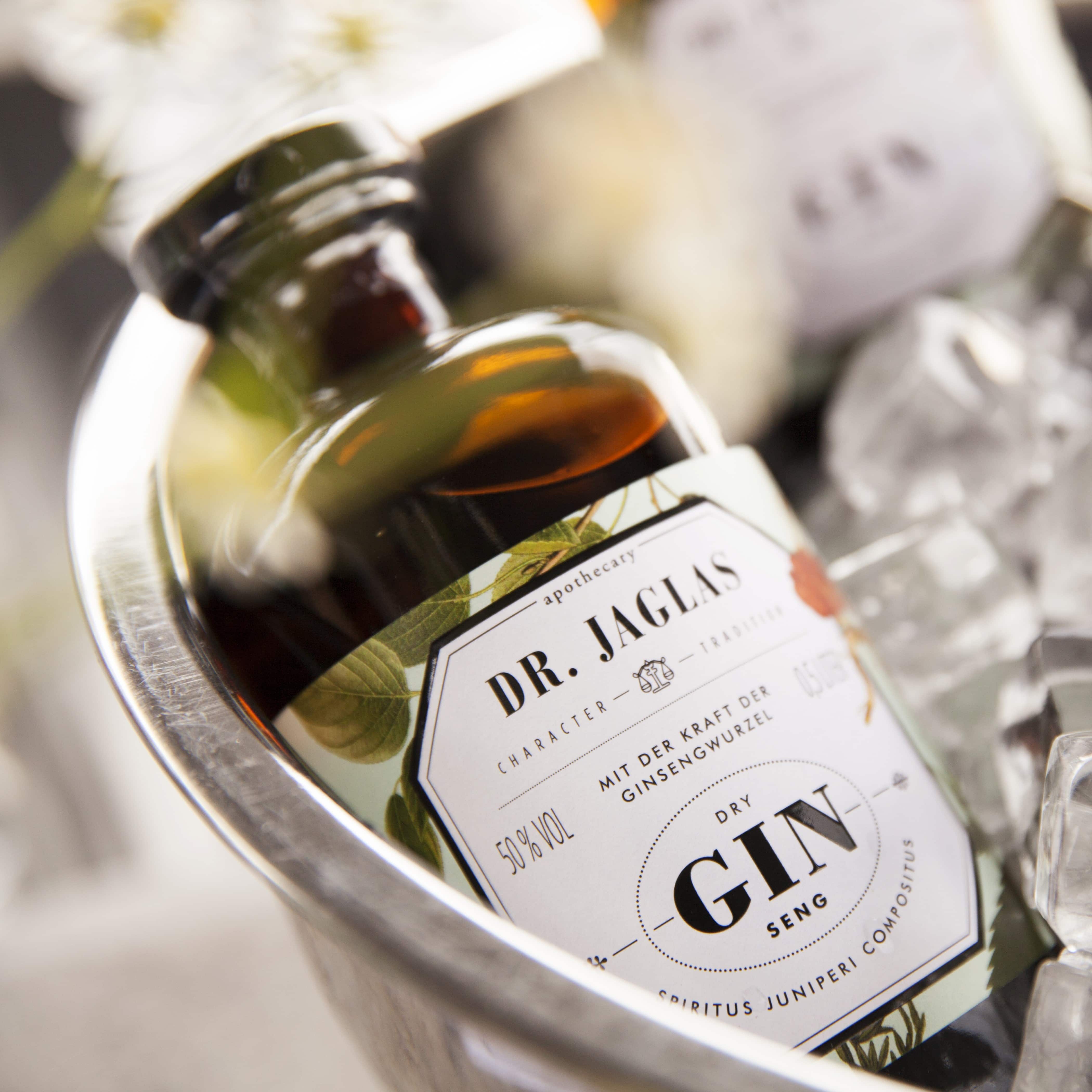 Dry Gin mit Ginseng – Navy Gin 