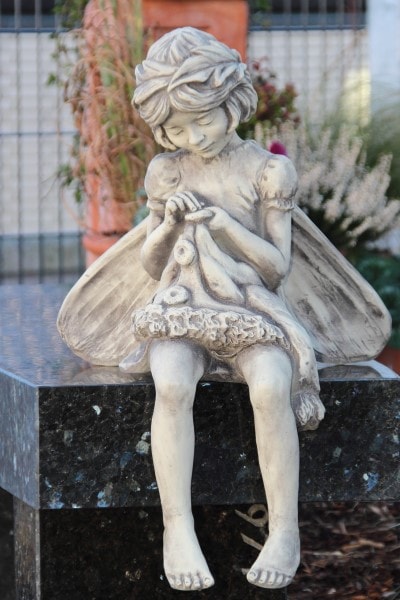 Gartenskulptur Flower Fairy Rainfarn