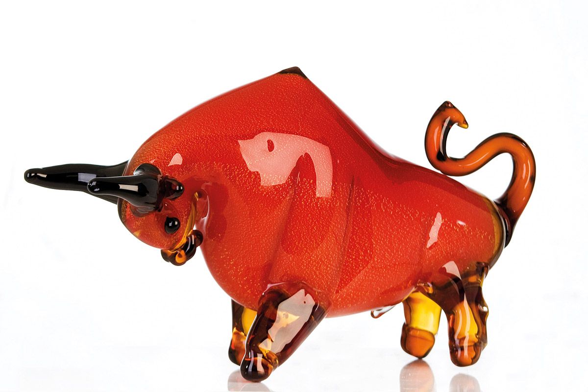 Glasskulptur Stier rot/orange